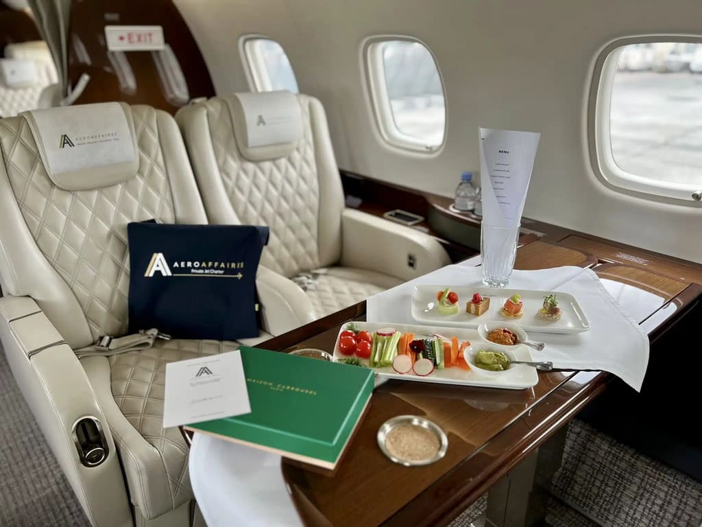 Pourquoi les grandes marques de luxe s’associent aux compagnies de jets privés
