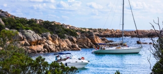 Vacances en voilier avec skipper en Corse